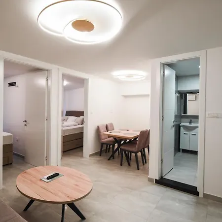 San Antonio 3-palada * Baška