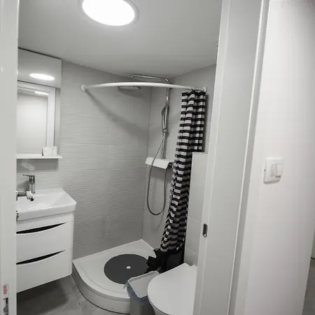 San Antonio 3-palada * Baška